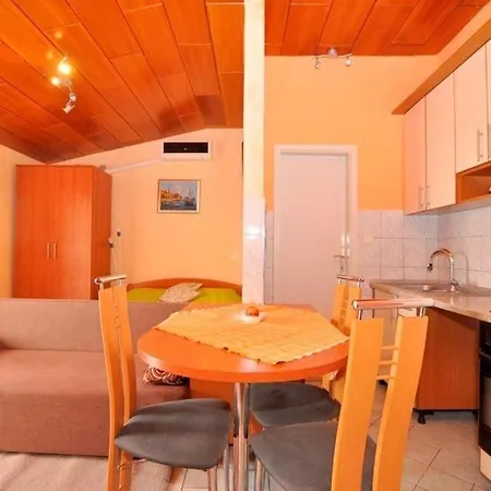 Vida * מאקרסקה